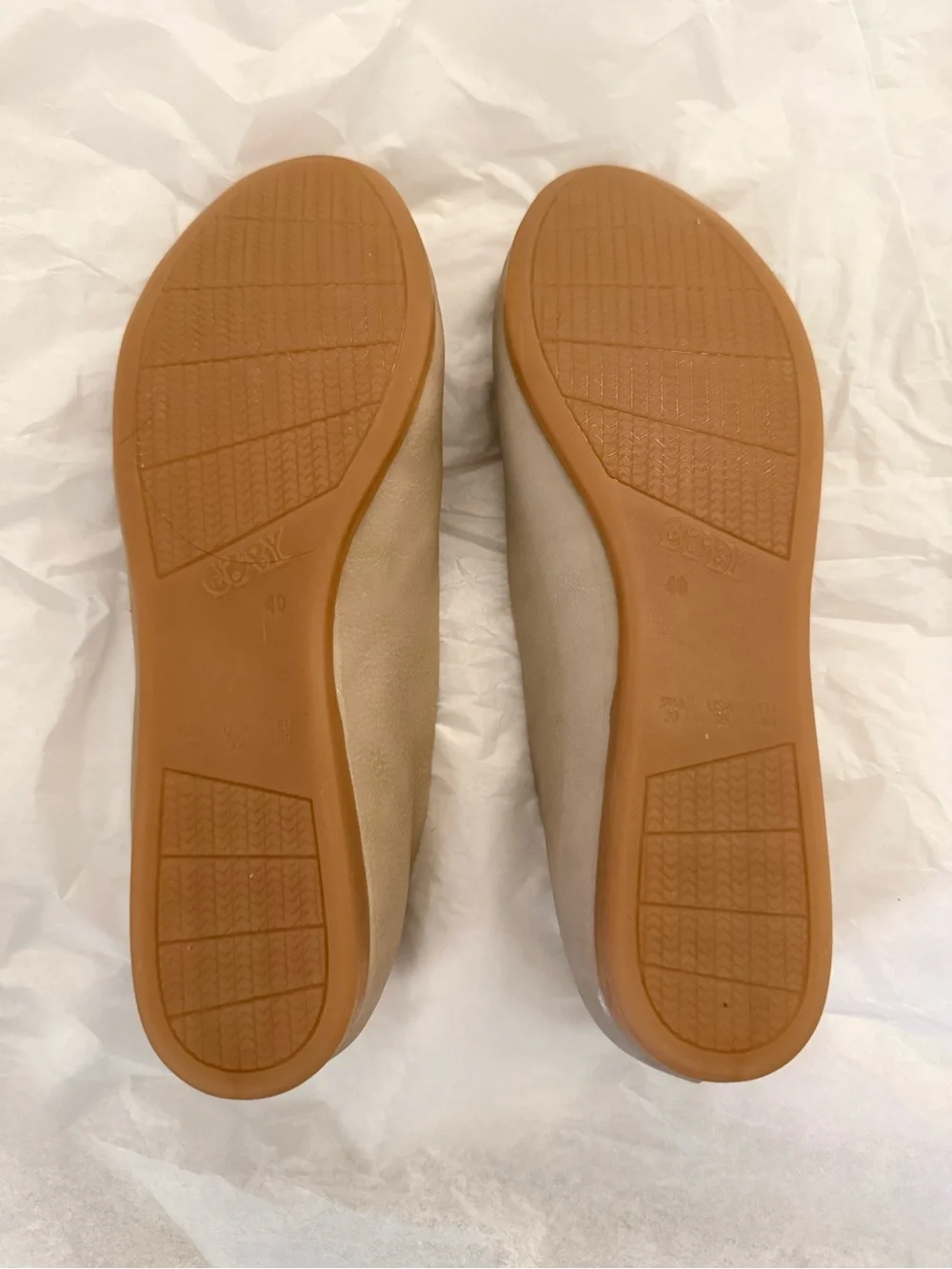 Women’s Beige Ballet Flats with Dog Print by Goby - Super Cute!  Size 40 EU Size